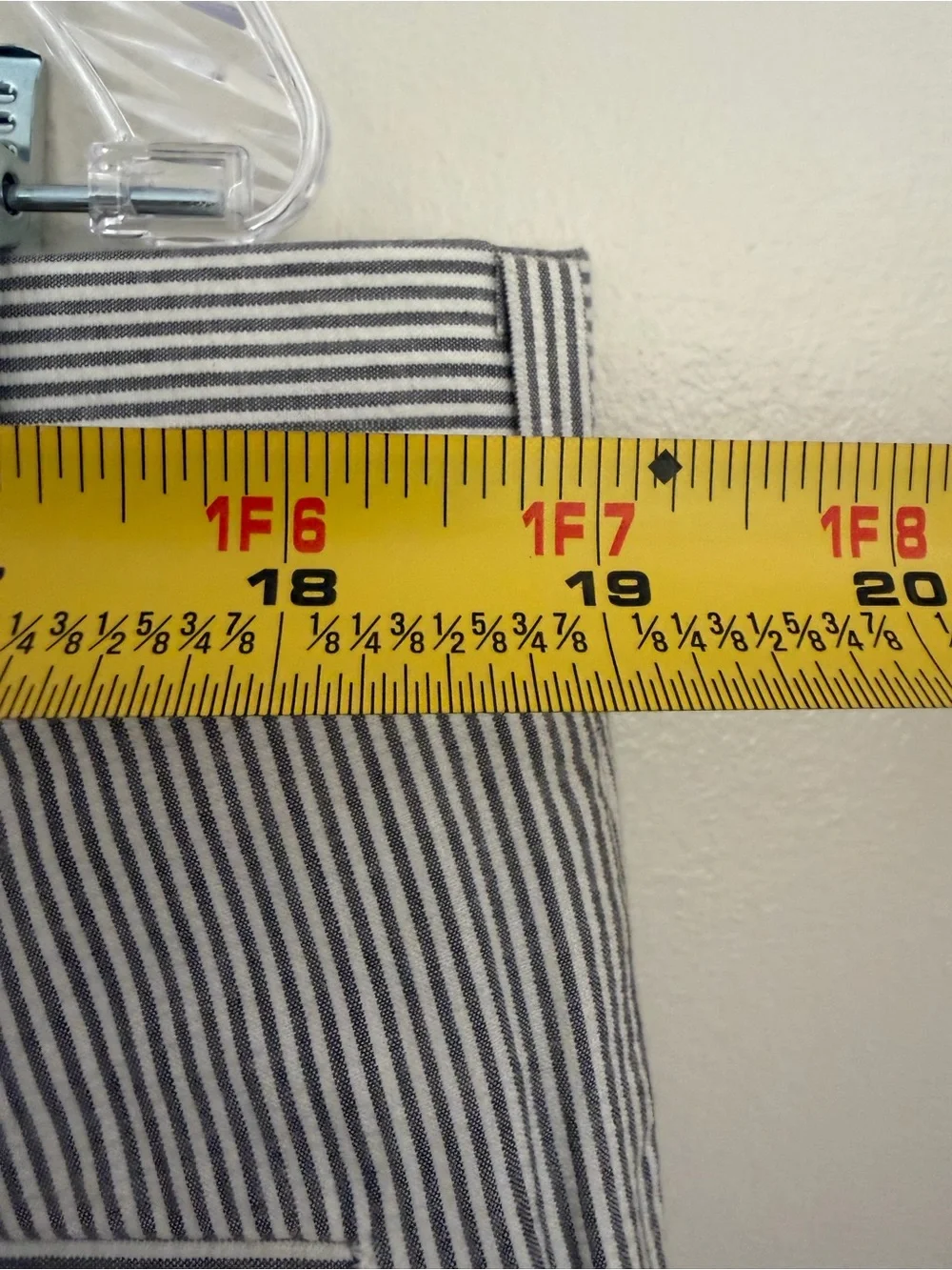 Vtg KUPPENHEIMER Seersucker Casual Pants - Men's Size 38x30 - Gray/White Stripe